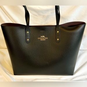 New Coach Town Tote (retail $398) Black
